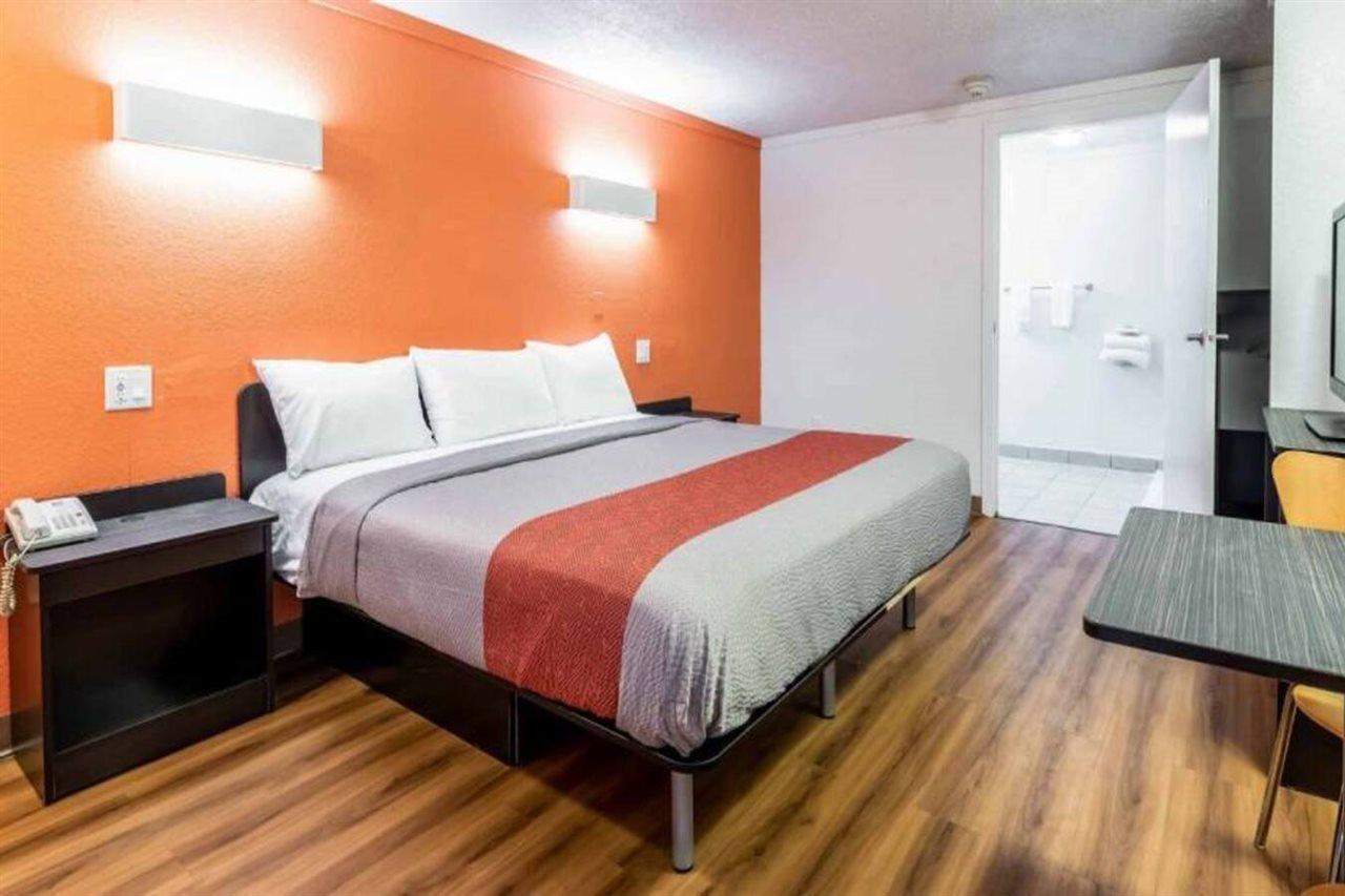 Motel 6-Mansfield, OH Buitenkant foto
