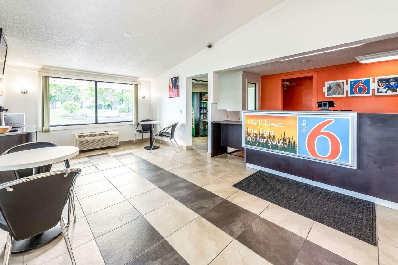 Motel 6-Mansfield, OH Buitenkant foto